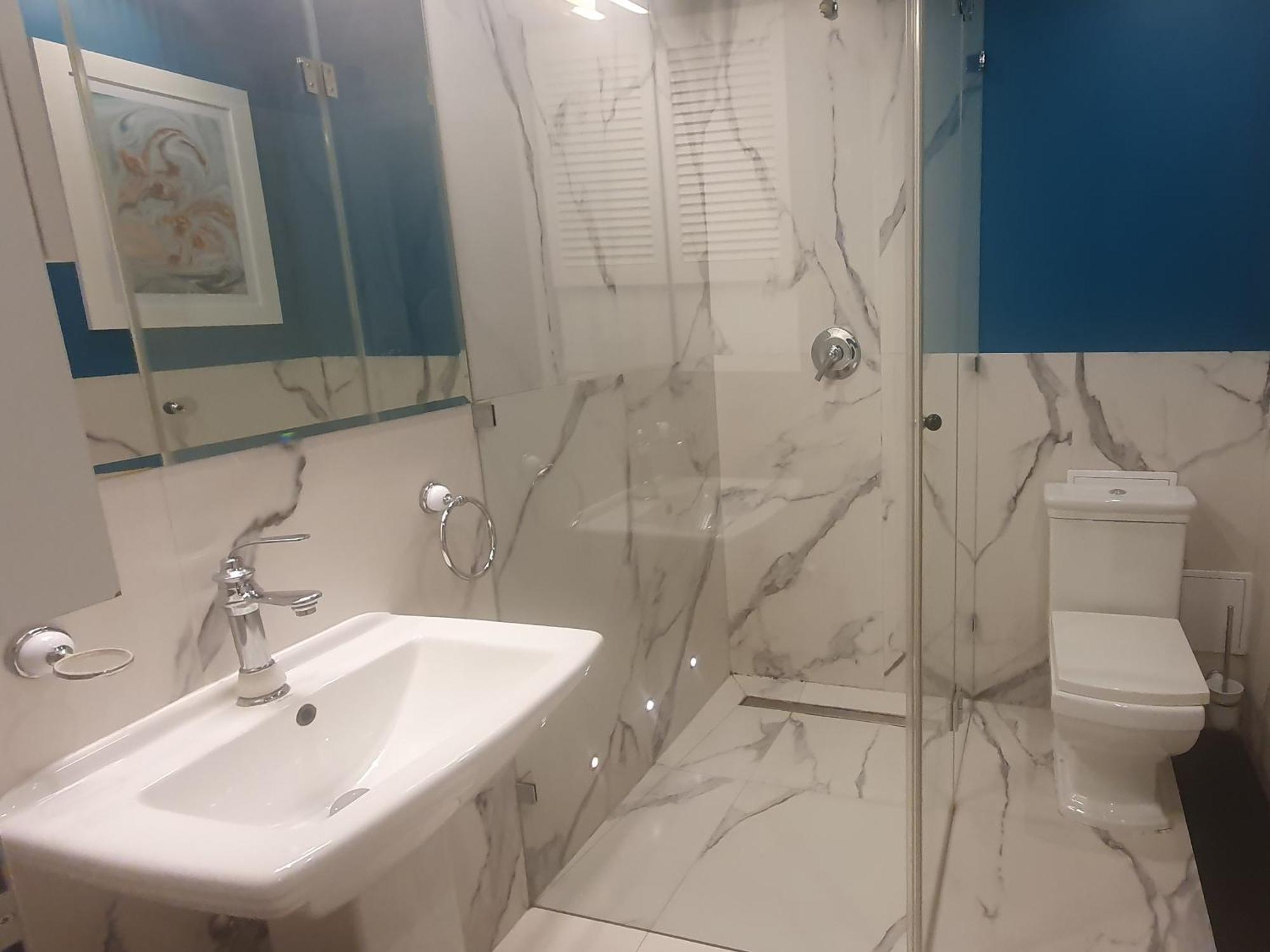 City Center Apartment Near Public Swimming Pool 바르샤바 외부 사진