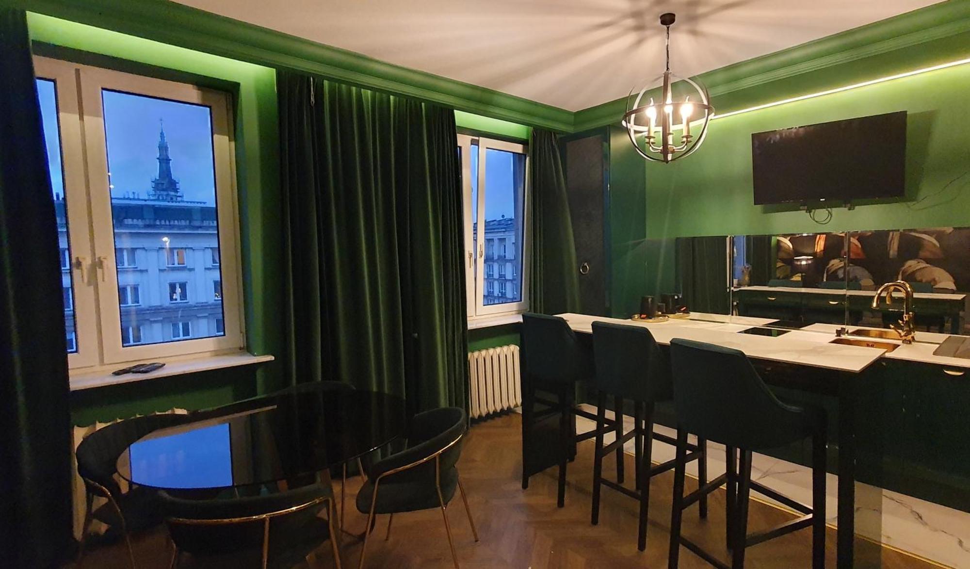 City Center Apartment Near Public Swimming Pool 바르샤바 외부 사진